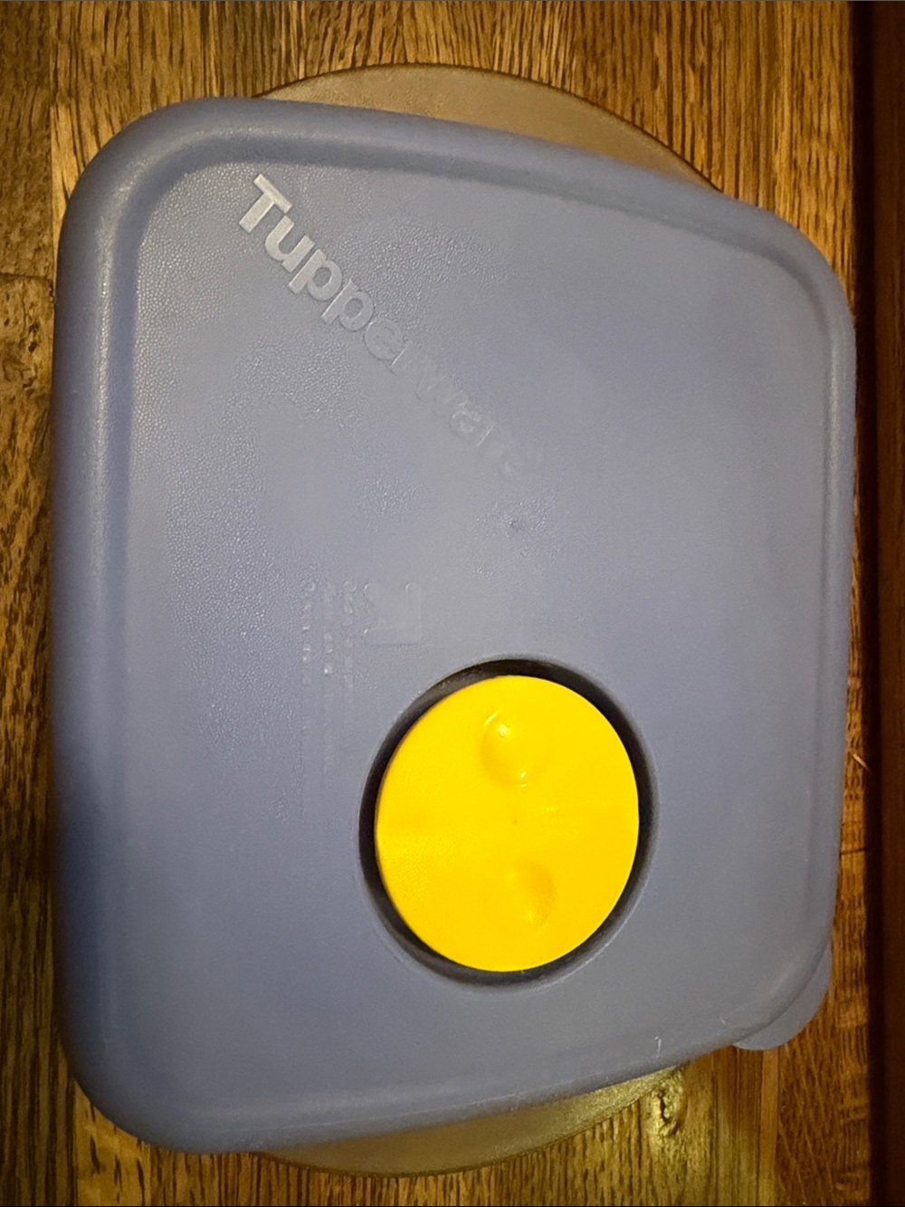 Vintage Tupperware Light Blue Microwave reheatable with Yellow Vent 2 1/2 cups